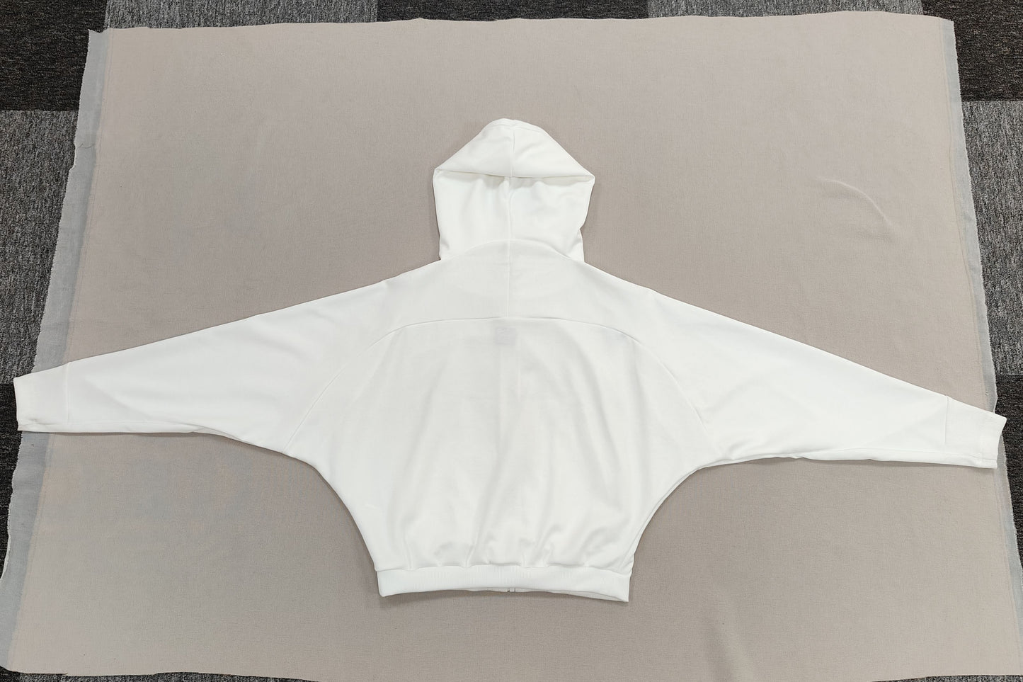 White Dolman Sleeves Hoodie