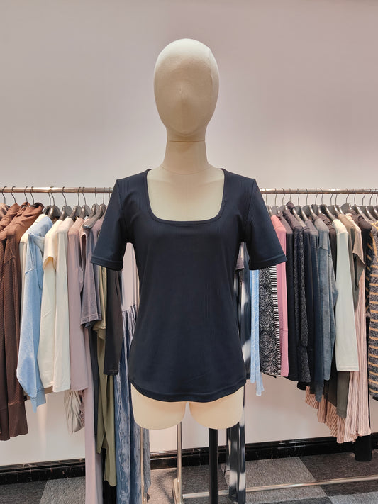 Black Ribbed Fitted T-shirt