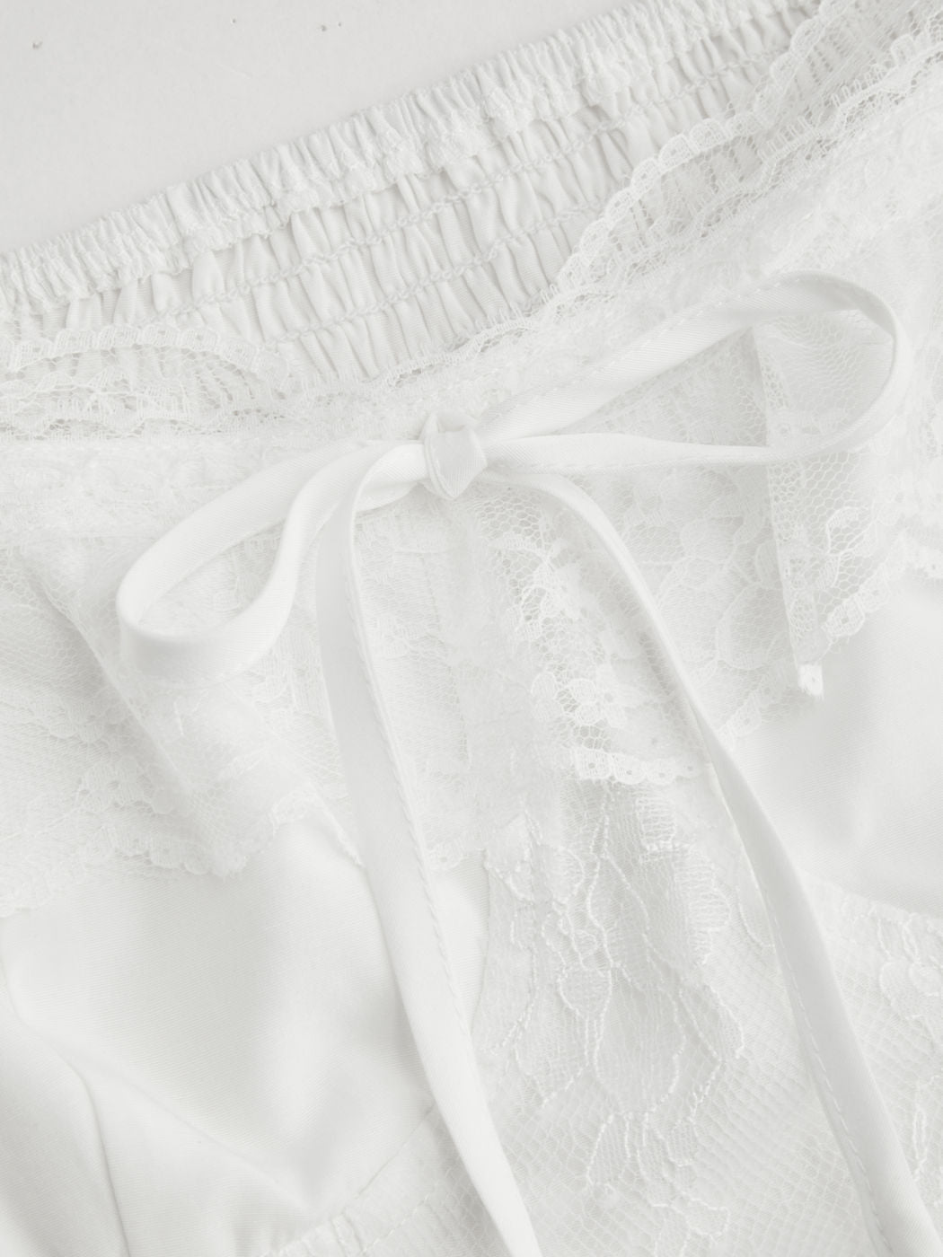 White Square Neck Lace Knotted Blouse