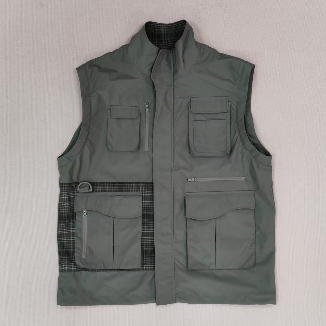 Green Multi-pocket Zipped Jacket with Detachable Sleeves