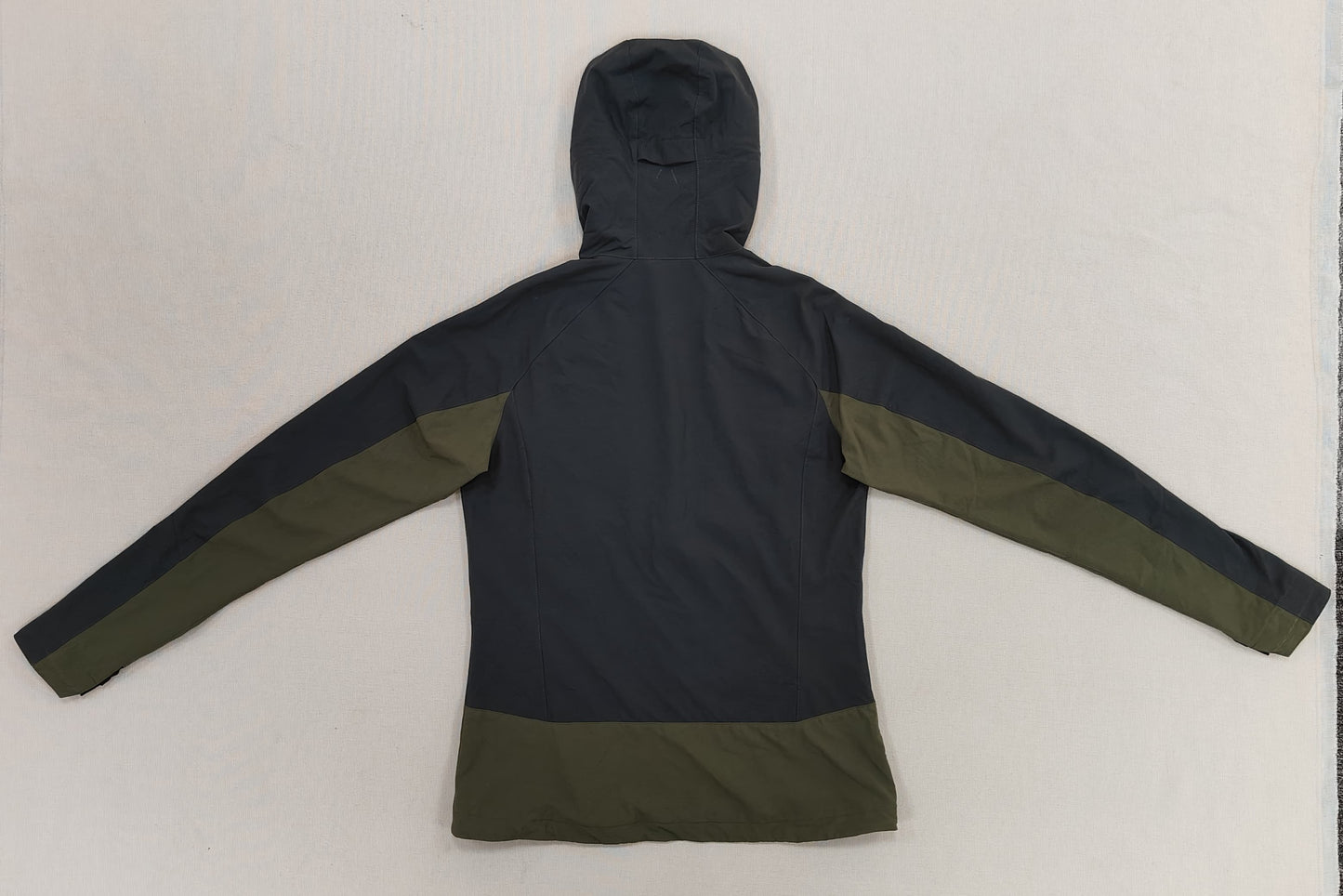 Dark Gray Hooded Outdoor Jacket