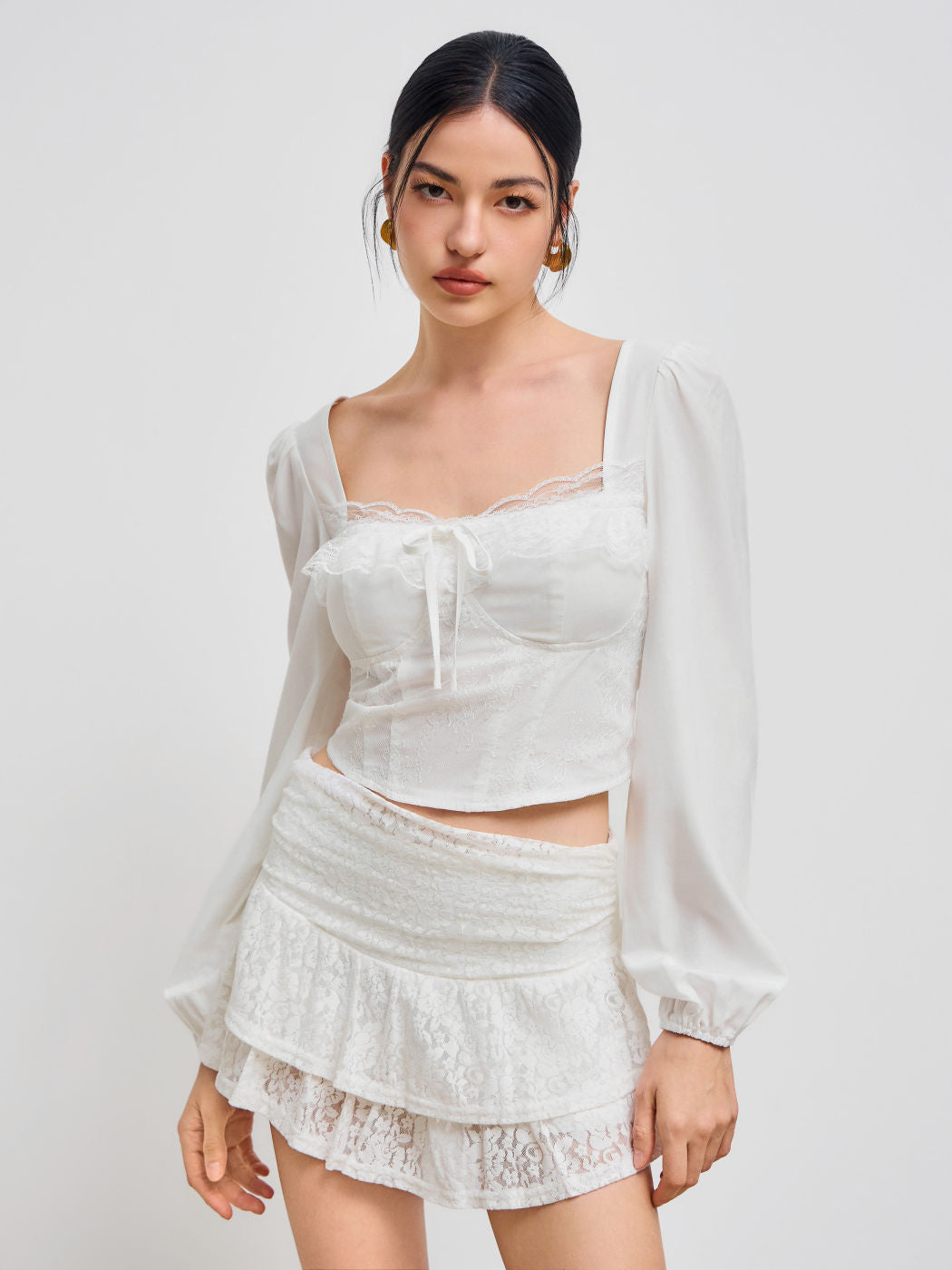 White Square Neck Lace Knotted Blouse