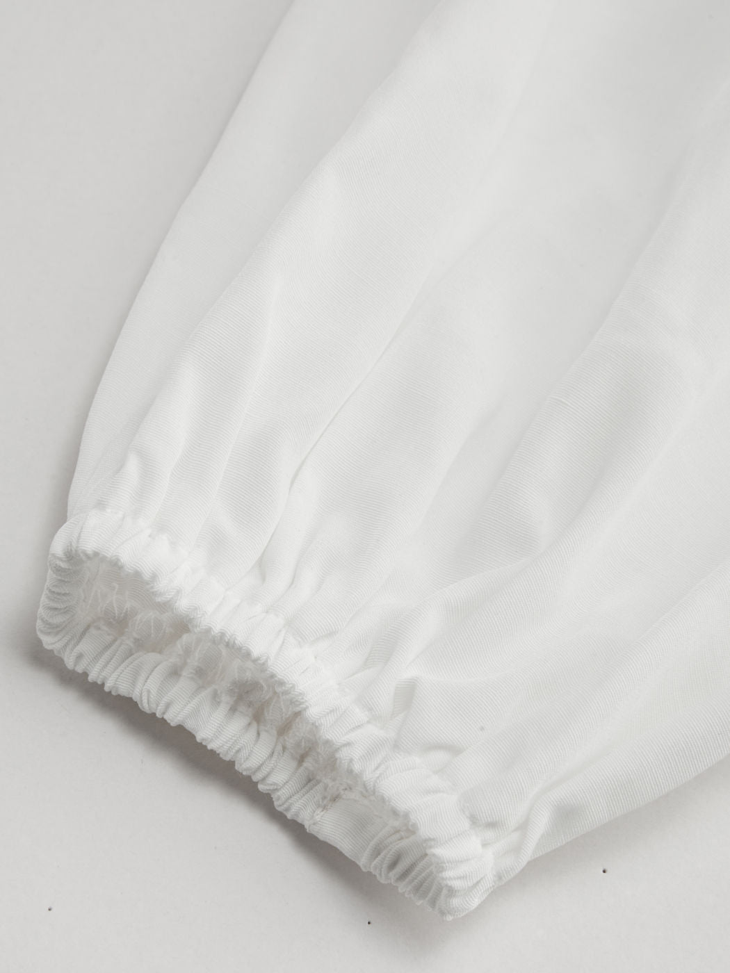 White Square Neck Lace Knotted Blouse